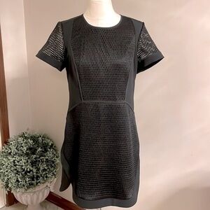 BANANA REPUBLIC dress black DOLPHIN HEM mesh / fishnet overlay size 14P